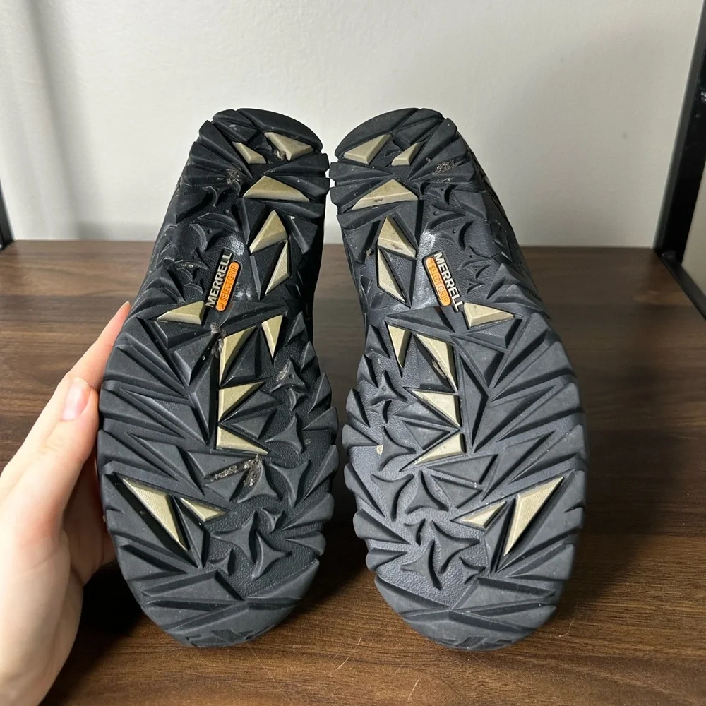 Merrell good preowned
